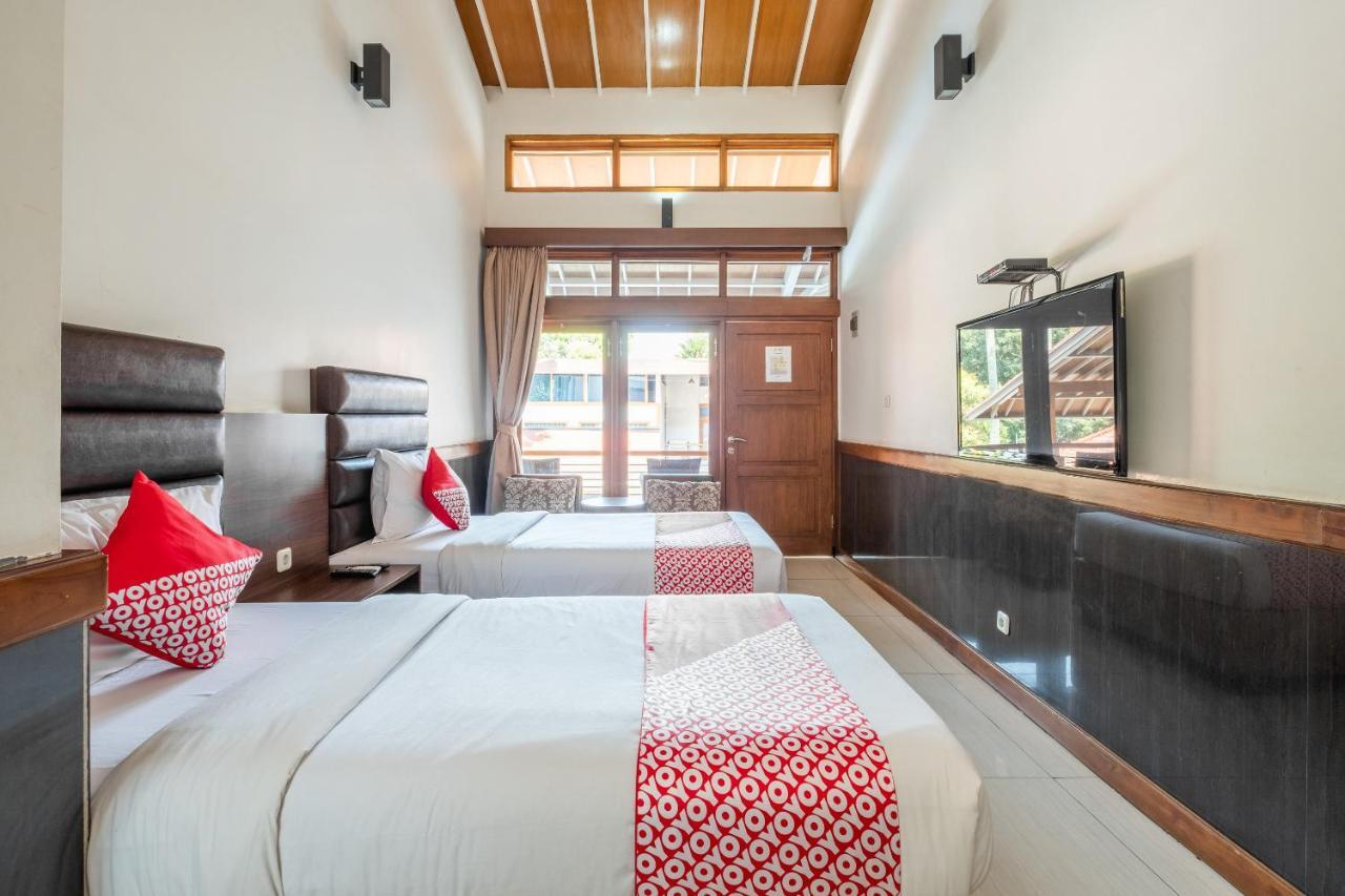 Oyo 1210 Nice Guesthouse Bandung Exterior foto
